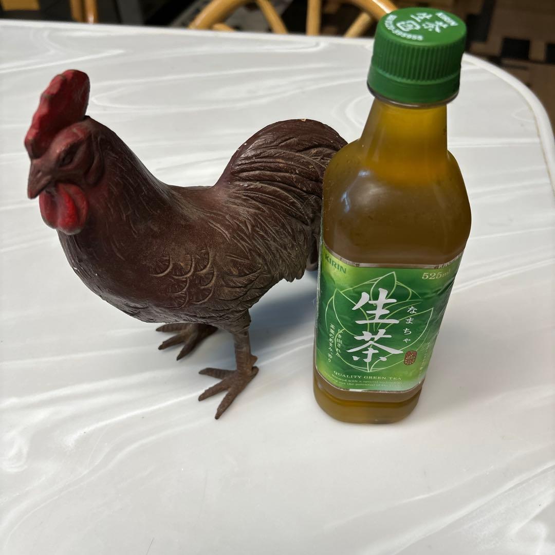 金属製　にわとり　重さがかなりあります。