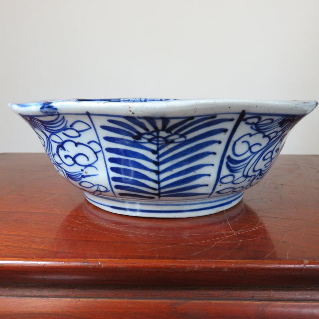 中鉢 丼 染付 明治 ベロ藍 八花弁 八角鉢 窯傷 若松 月夜