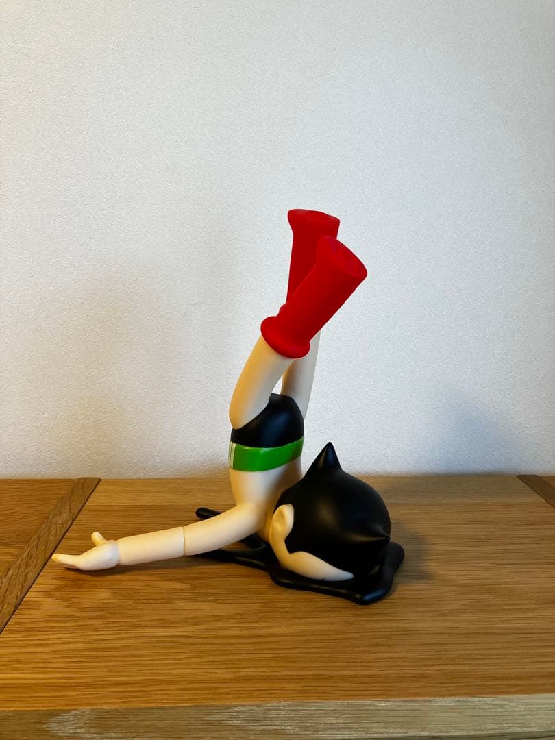 ASTRO CRASH BY JOSH DIVINEフィギュア 鉄腕アトム