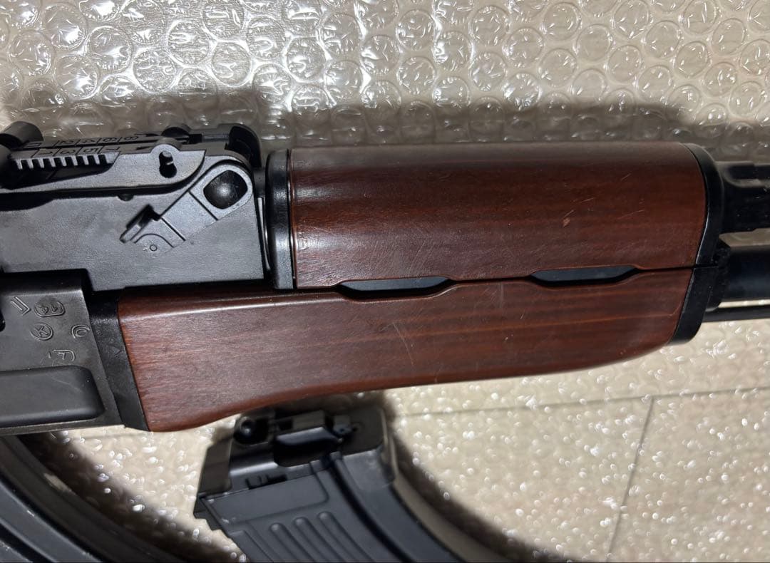 電動ガン 木製ストック 3マガジン付き