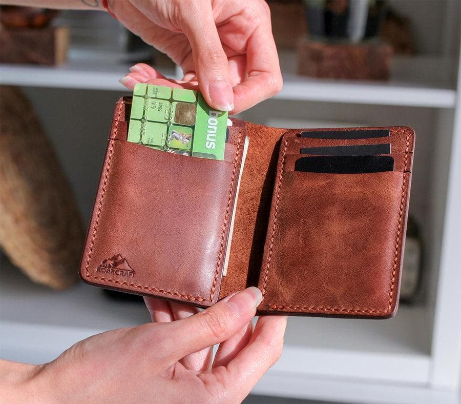 ROARCRAFT Laodikya 紙幣も収納できる　二つ折りカードケース