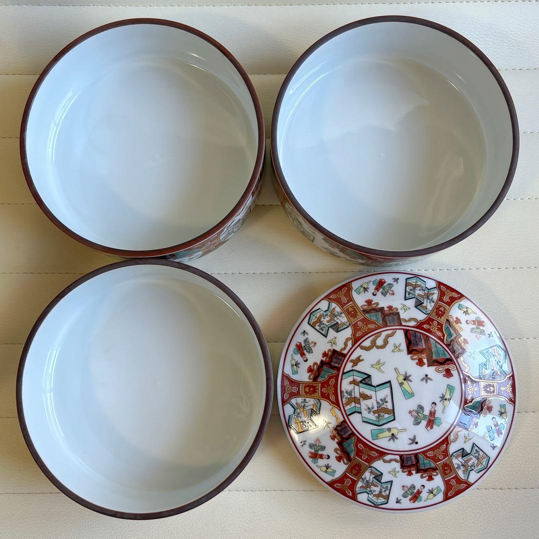 三洋陶器　龍峰窯　古伊万里羽子板　三段重　蓋付き重ね鉢　金彩　赤絵　色絵　お重