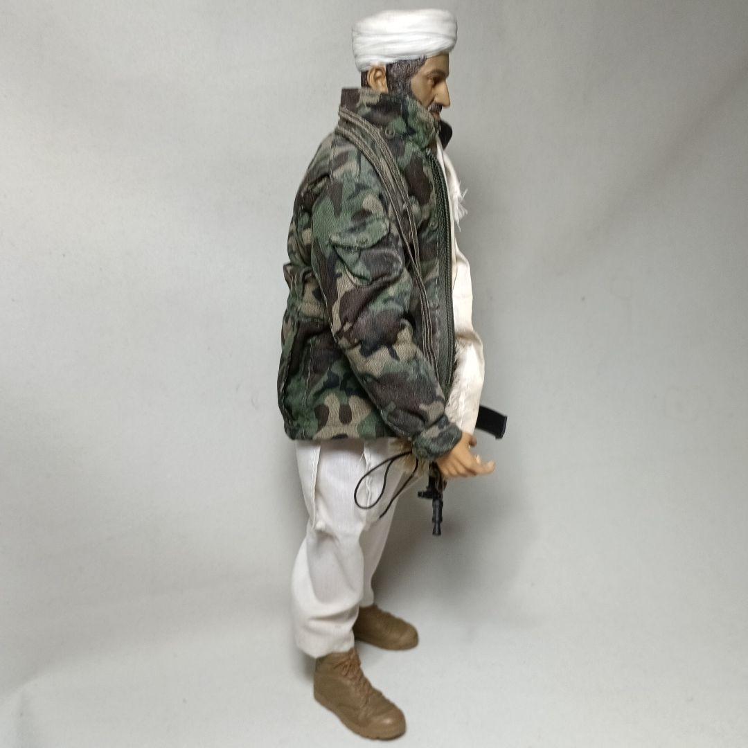 迷彩ジャケット フィギュア アサルトライフル付き モデル ビンラディン