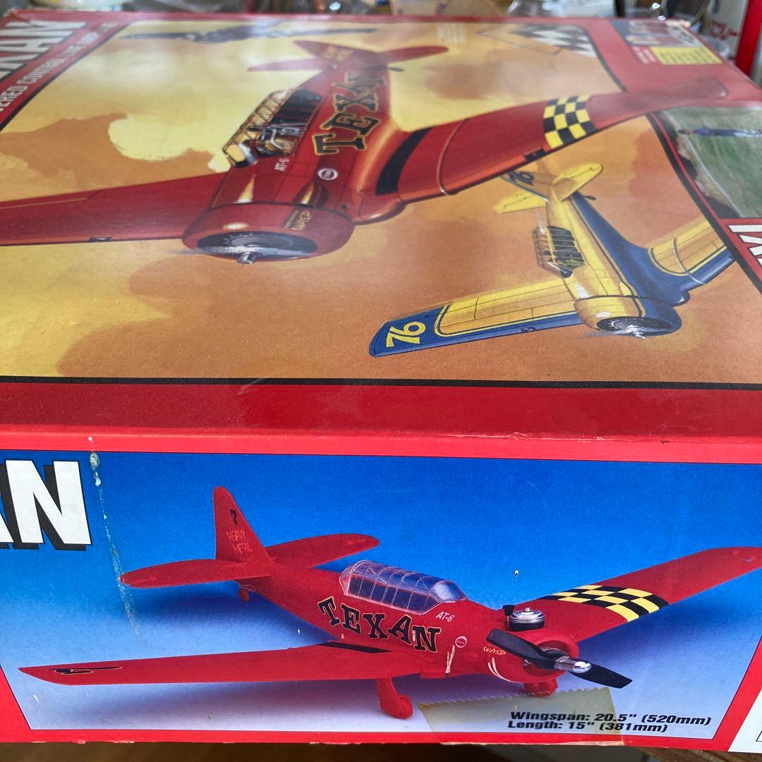 Cox AT-6 TEXAN Uコン飛行機