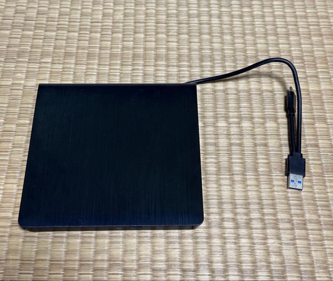 Dynabook 超軽量 驚速 12世代i7 大容量 32GB 、SSD1TB