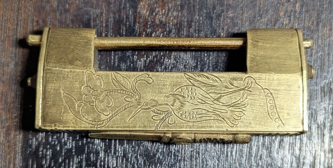 【江戸〜明治期 古い和錠 鍵付き】からくり錠 前金具 装飾彫刻 アンティーク