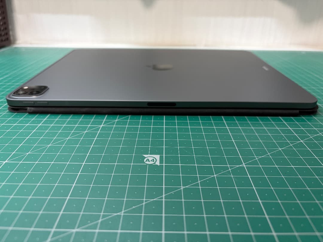 iPad Pro 12.9インチ （第5世代）128GB Wi-Fiモデル