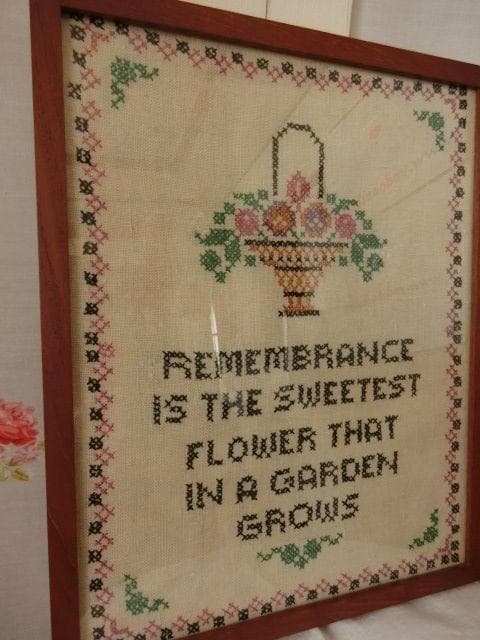 アンティーク　クロスステッチの額