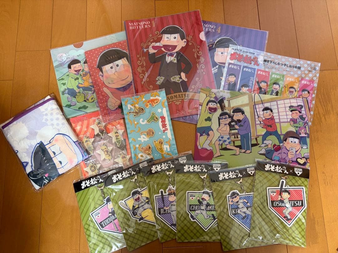 おそ松さん 1.2期Blu-ray、1期時代のグッズ色々