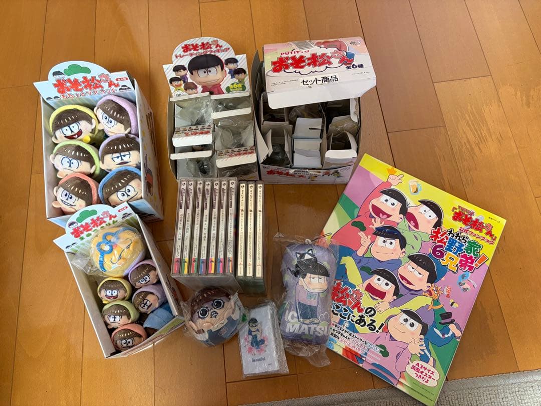 おそ松さん 1.2期Blu-ray、1期時代のグッズ色々