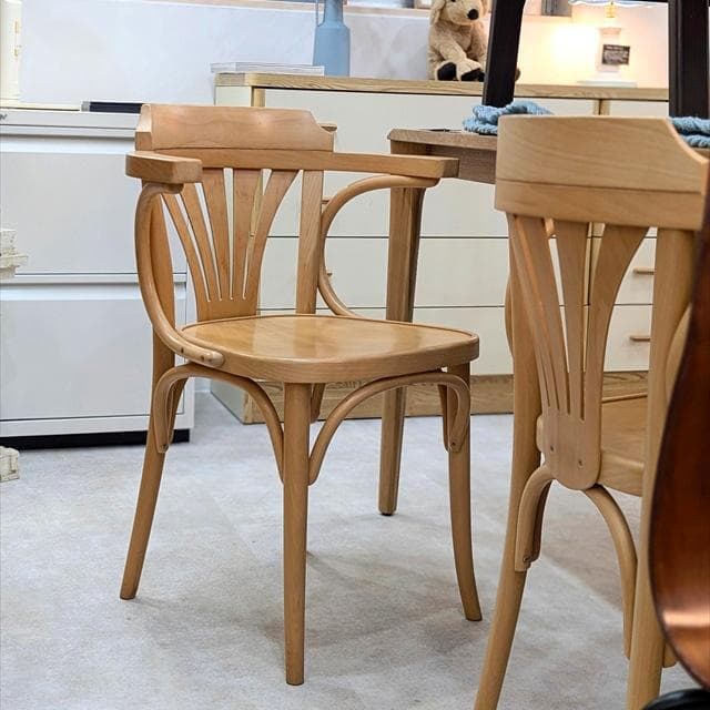 ポーランド製ベントウッドショートアームチェア②