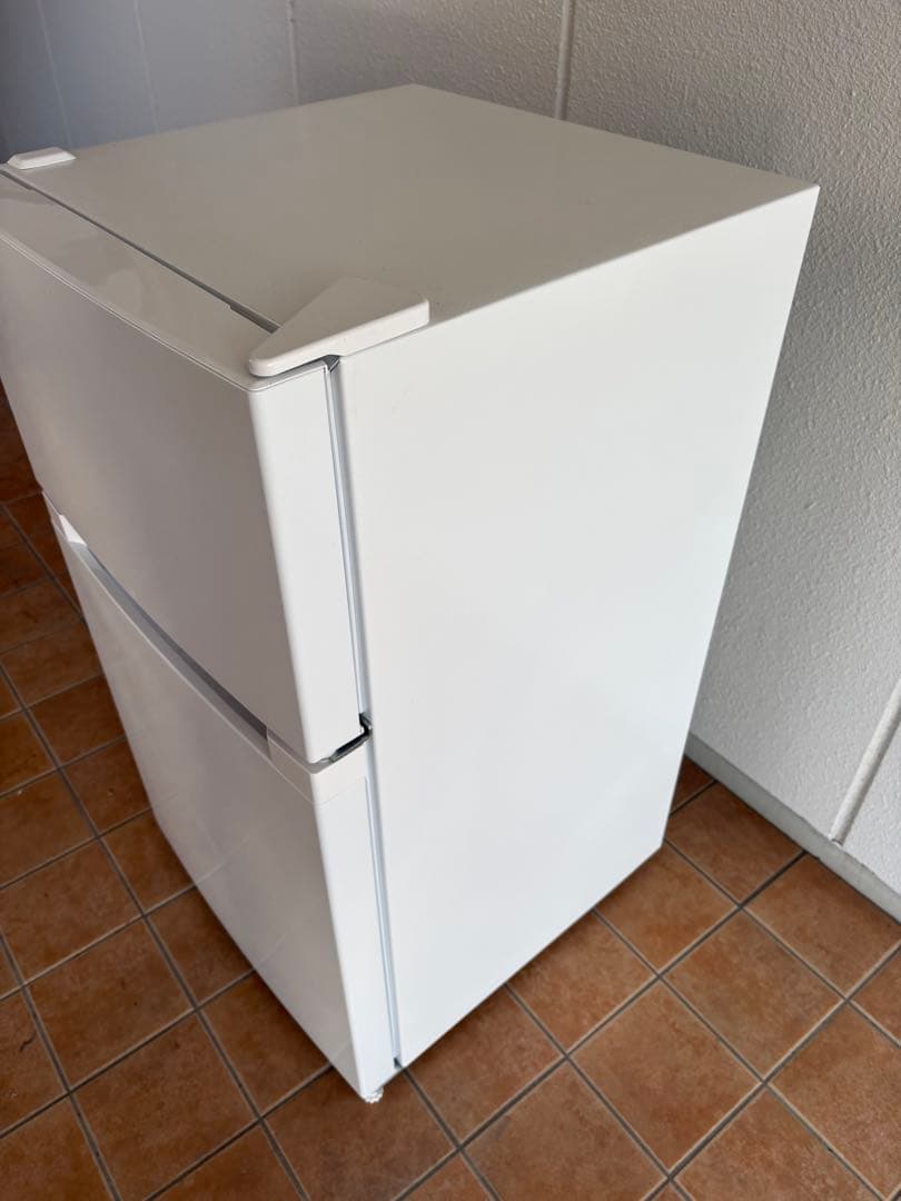 オーヤマ　冷蔵庫　PRC-B092D-W 2023年製　中古品