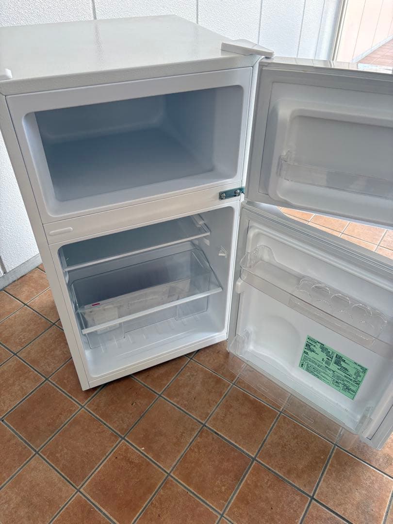 オーヤマ　冷蔵庫　PRC-B092D-W 2023年製　中古品