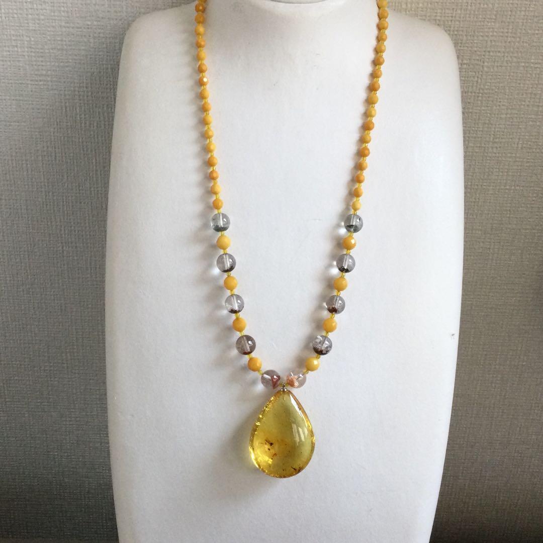 虫入り琥珀ペンダントネックレス