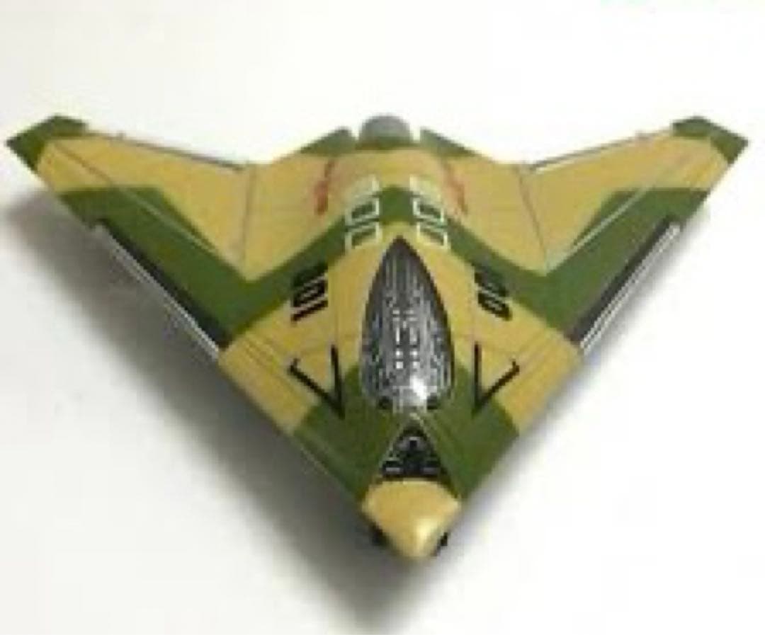 イラン戦争　イラン軍迷彩ステルス機ドローン合金製フィギュア