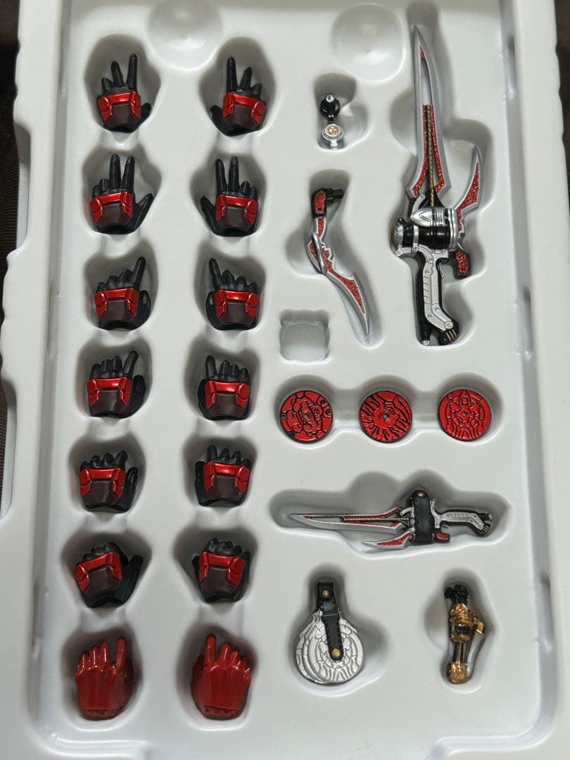 【中古】フィギュアーツ 真骨彫 仮面ライダー装甲響鬼