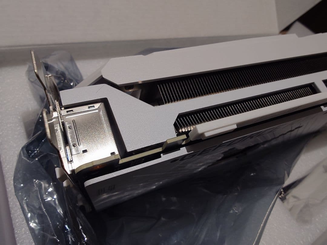 グラフィックボード・グラボ・ビデオカード ASUS ROG STRIX GeForce RTX 3080