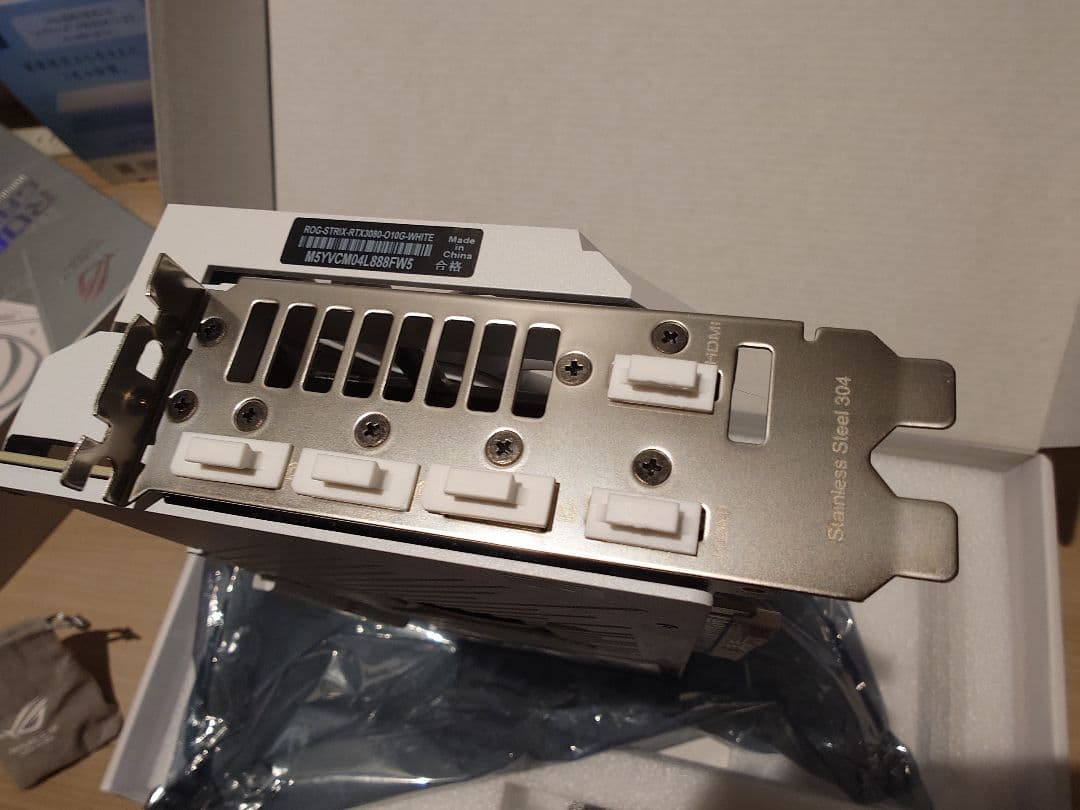 グラフィックボード・グラボ・ビデオカード ASUS ROG STRIX GeForce RTX 3080