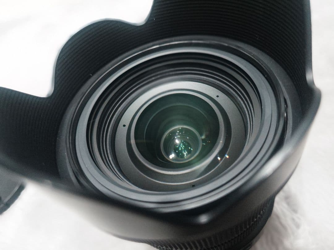 SIGMA 24-70mm F2.8 DG OS HSM art EFマウント