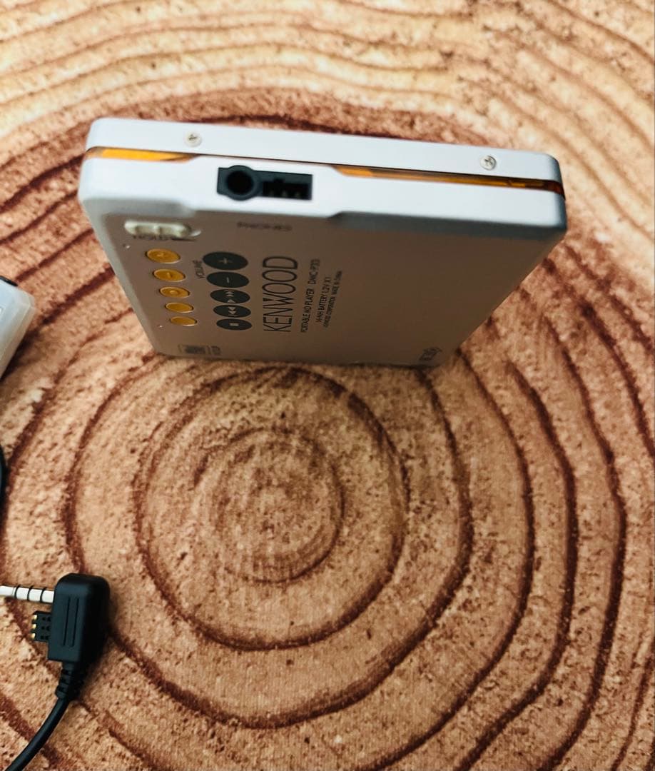 ポータブル　MDプレイヤー KENWOOD DMC-P33　Walkman