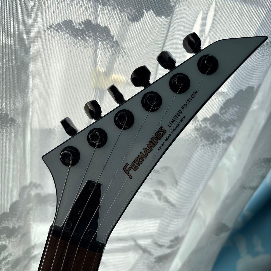 週末限定特価　FERNANDES LIMITED EDITION エレキギター