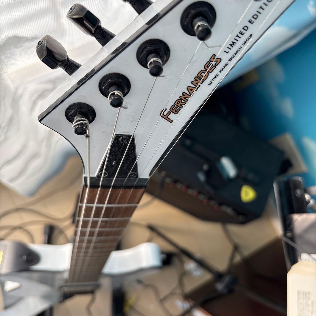 週末限定特価　FERNANDES LIMITED EDITION エレキギター