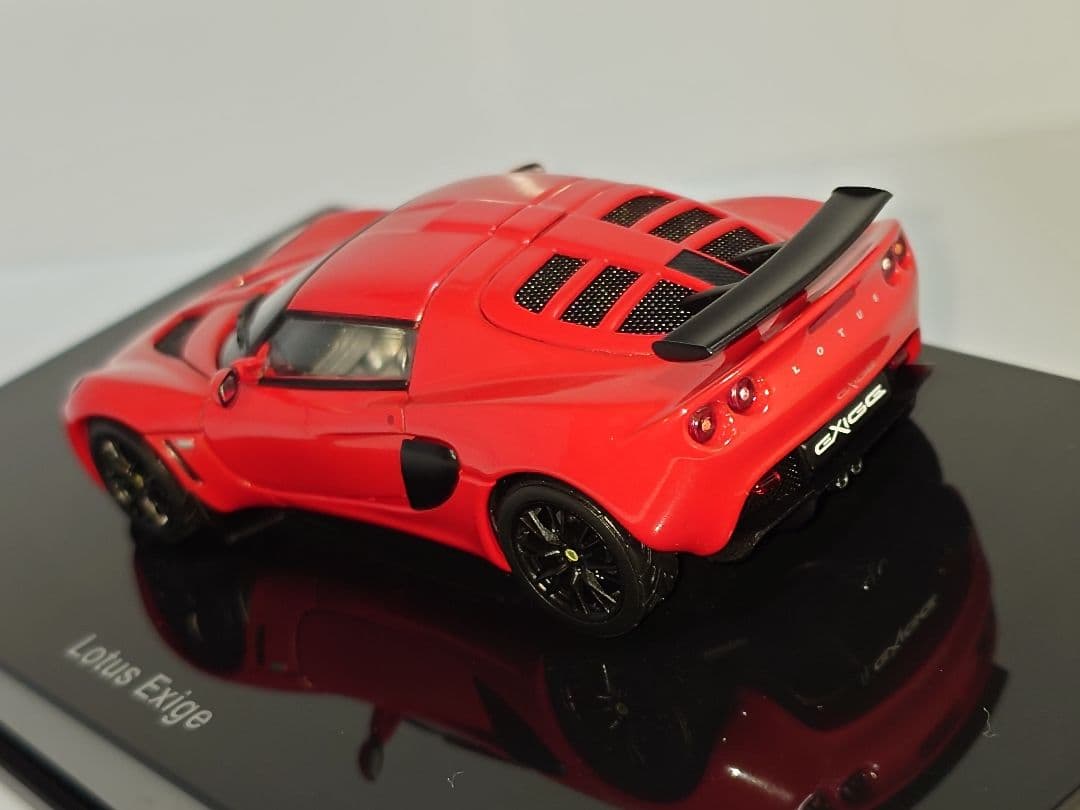 オートアート 1/43 ロータス エキシージ レッド ミニカー