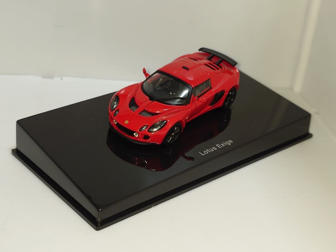 オートアート 1/43 ロータス エキシージ レッド ミニカー