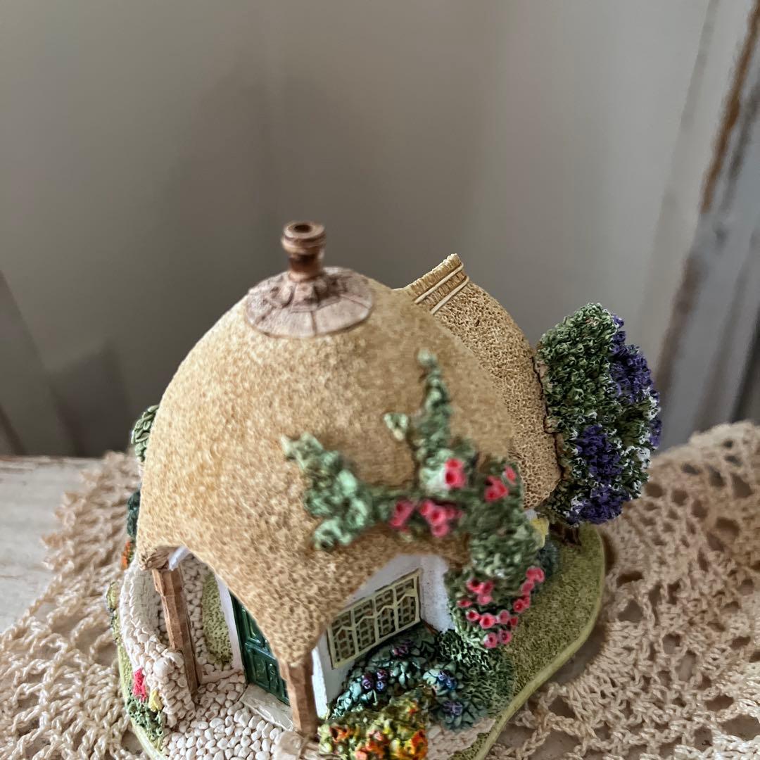 リリパットレーン　LILAC LODGE