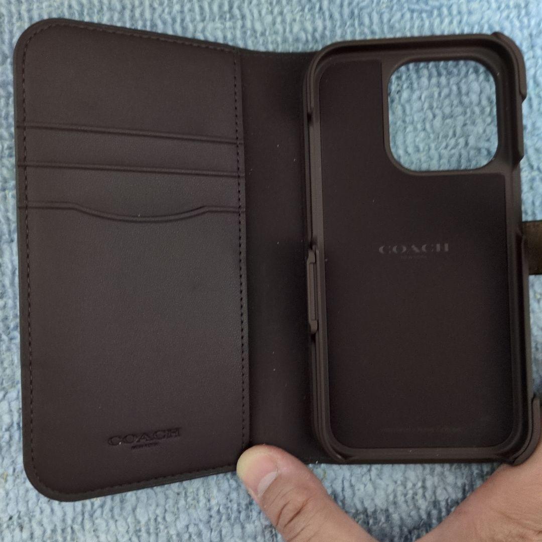 iPhone15プロ用手帳型ケース ブラウン