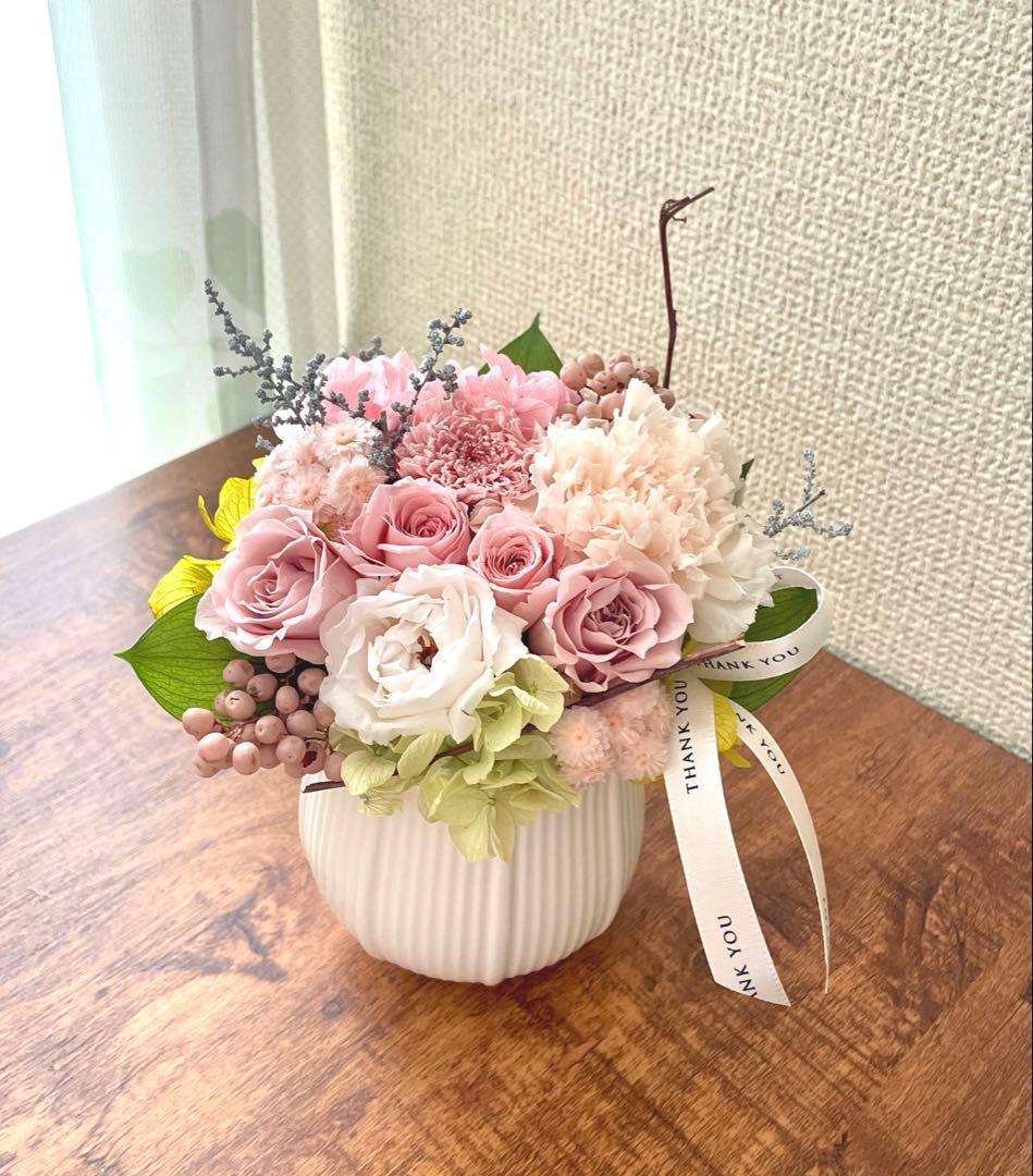 ＊*..ふんわり淡いピンクアレンジ..＊°:..癒しのインテリア　ケース付き
