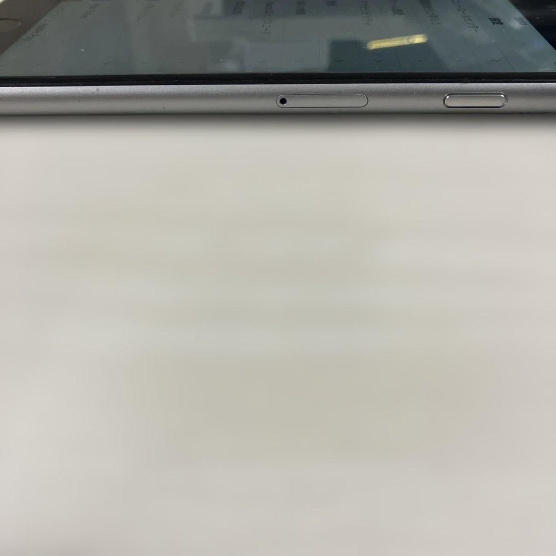 Apple iPhone 6s 16GB SIMフリー　バッテリー100%