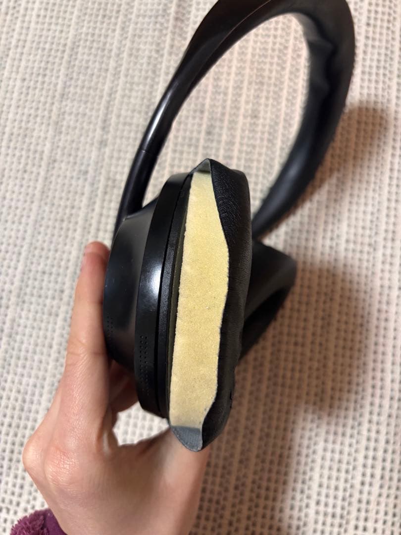 Bose ワイヤレスヘッドホン L/R表示