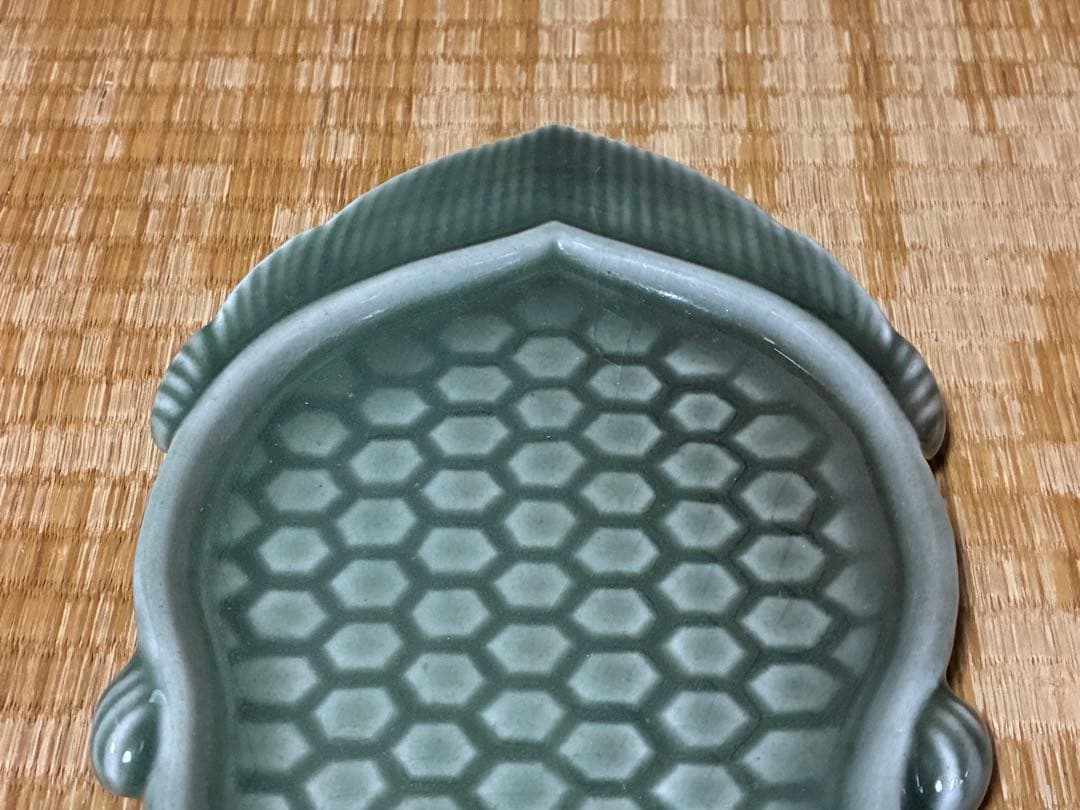 三田青磁 亀型 平皿 盛皿 二枚 まとめて