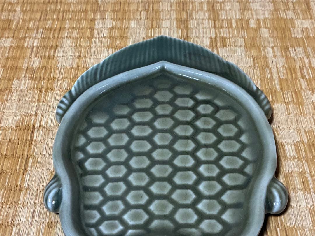 三田青磁 亀型 平皿 盛皿 二枚 まとめて