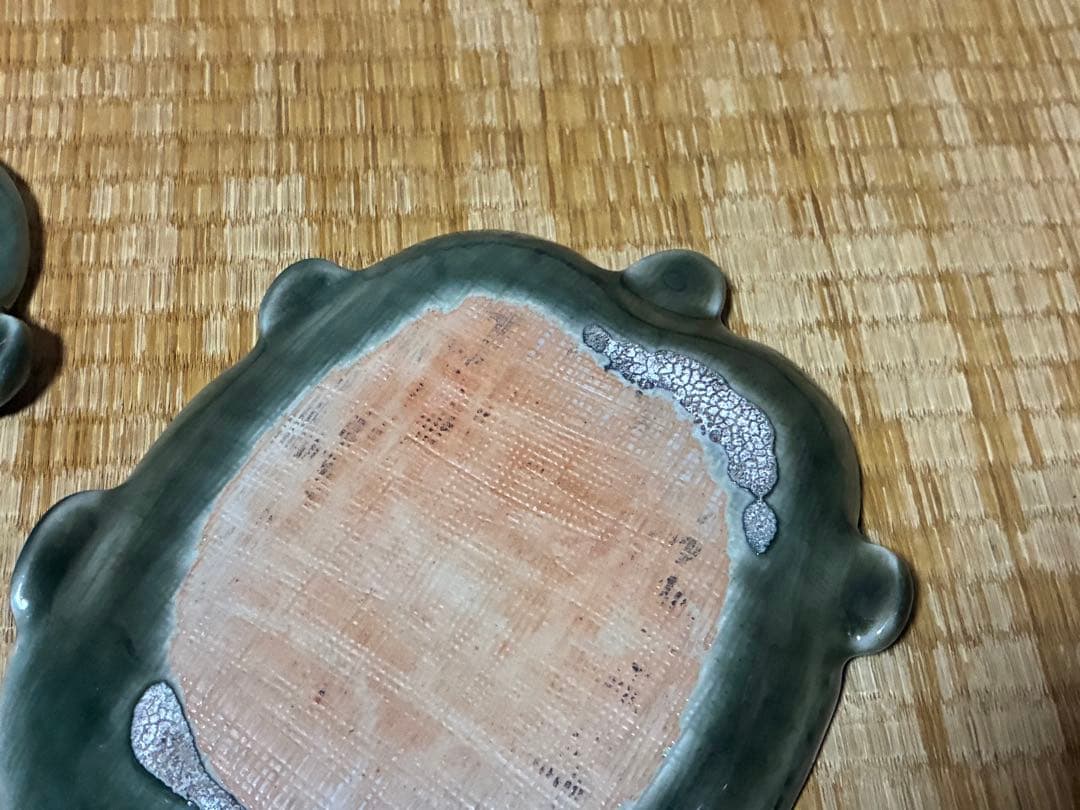 三田青磁 亀型 平皿 盛皿 二枚 まとめて