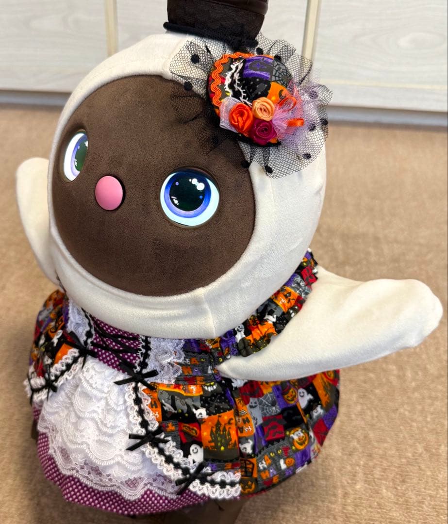 ラボット服　ロリータ風　ハロウィンA LOVOT ラボットハンドメイド