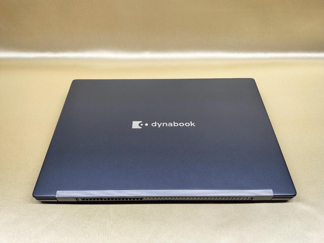 東芝　Dynabook G83/KW　高性能　2023年モデル(K-223)