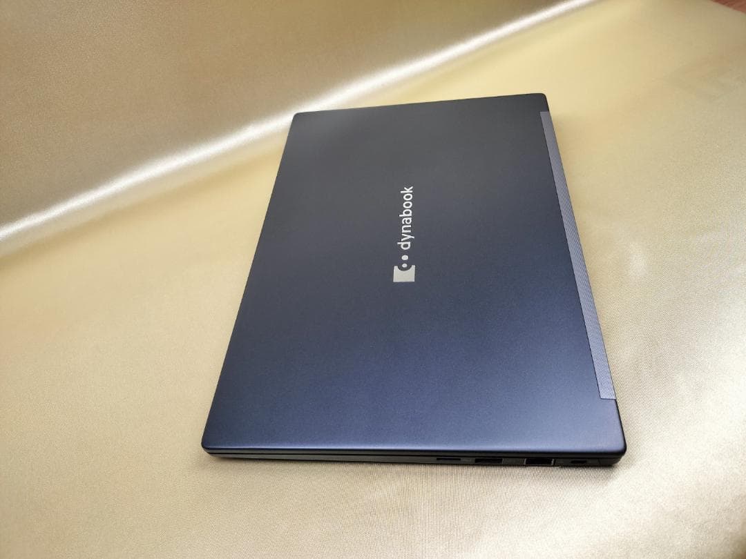 東芝　Dynabook G83/KW　高性能　2023年モデル(K-223)