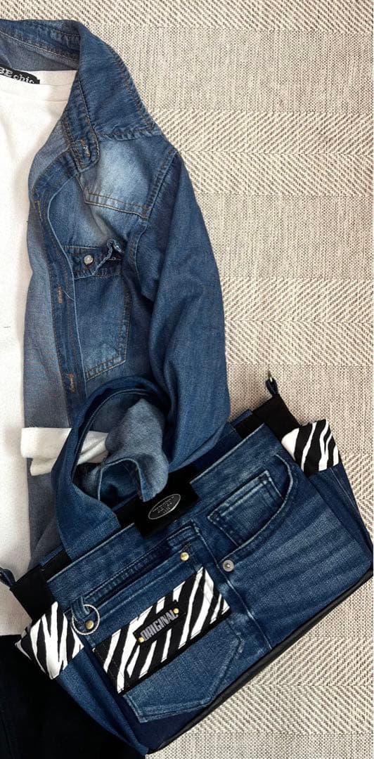デニムリメイクバッグ（M）No.812☆ハンドバッグ　　 ショルダーバッグにも！