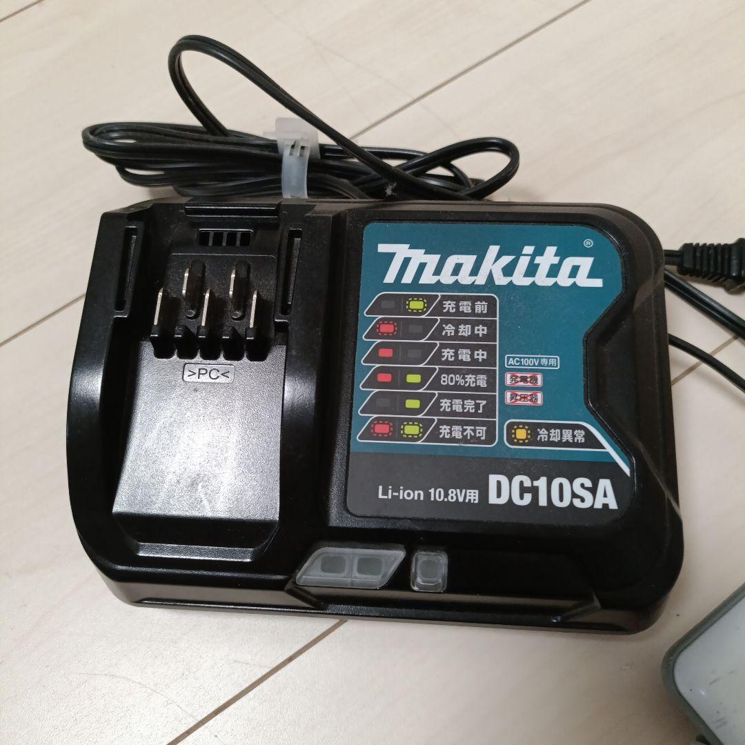 makita CL107FD 充電式クリーナー