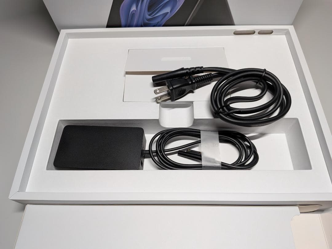 【5点セット】Surface Pro 9 16GB/512GB，Dock2，ペン