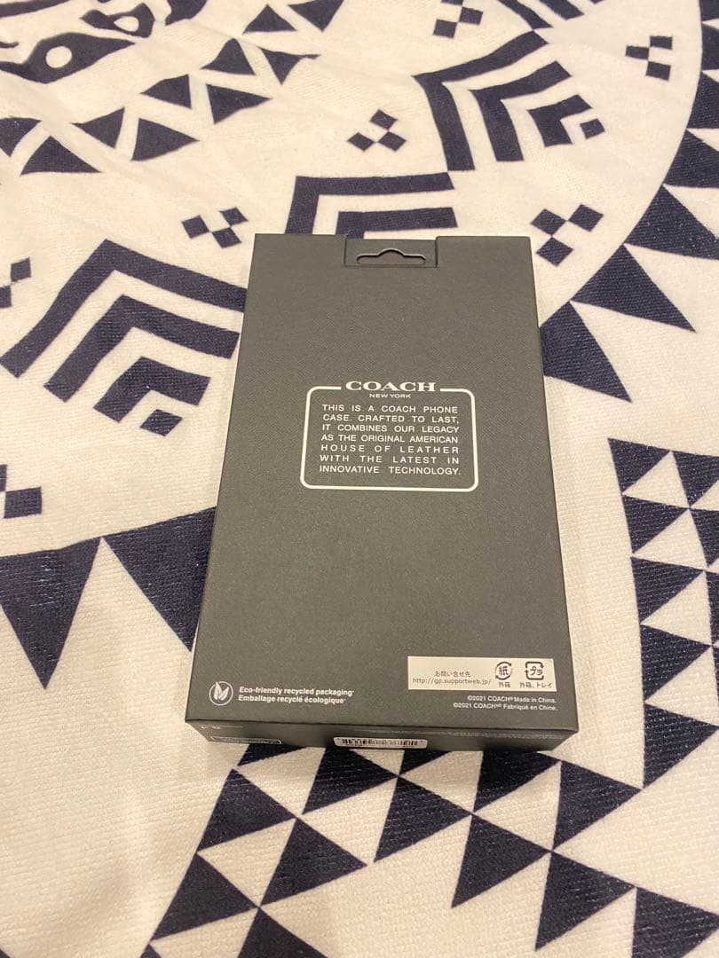 新品　COACH iPhone13 手帳型カバー シグネチャー　コーチ⚠️値下げ中