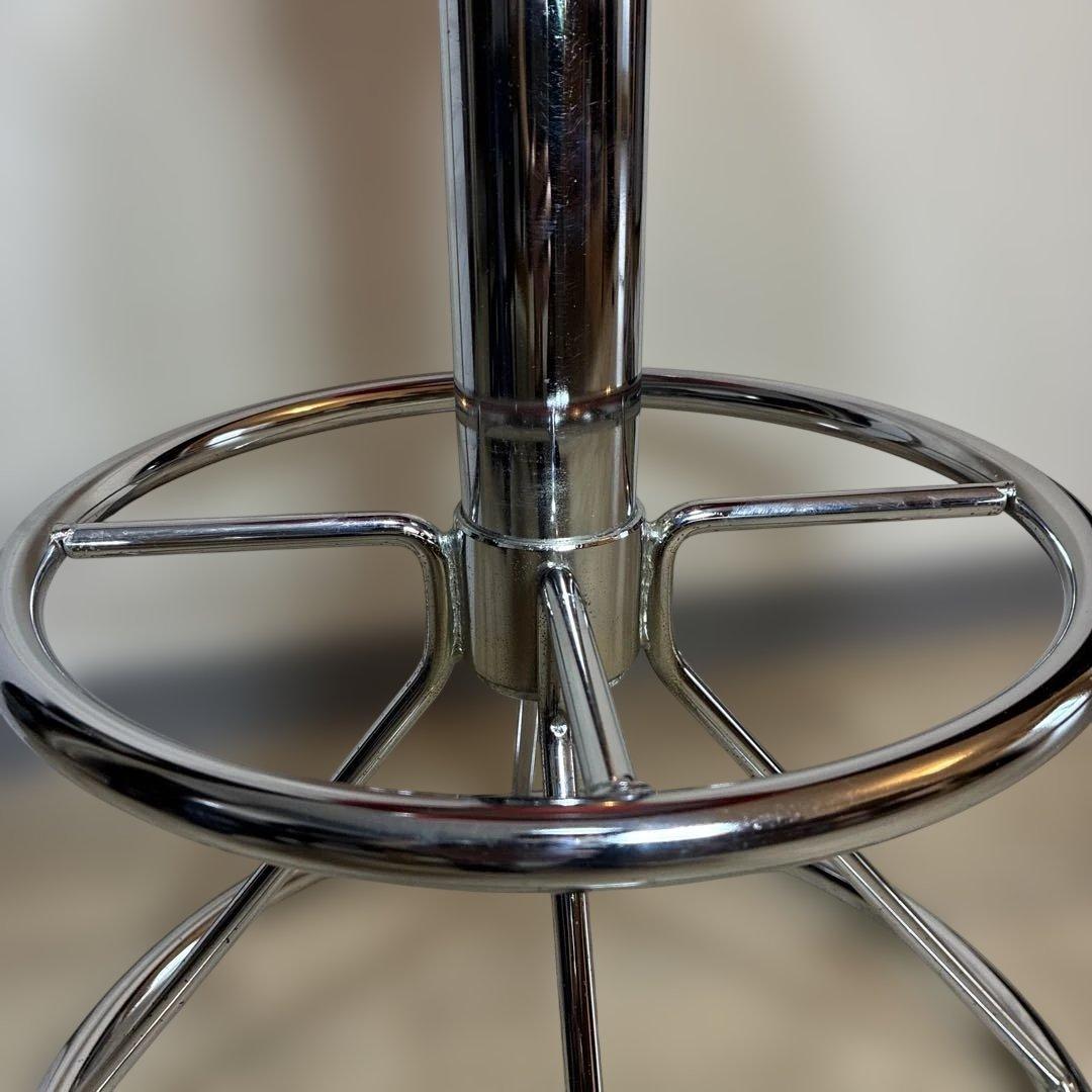 スケルトンバーチェアー、背もたれ付き回転スツール