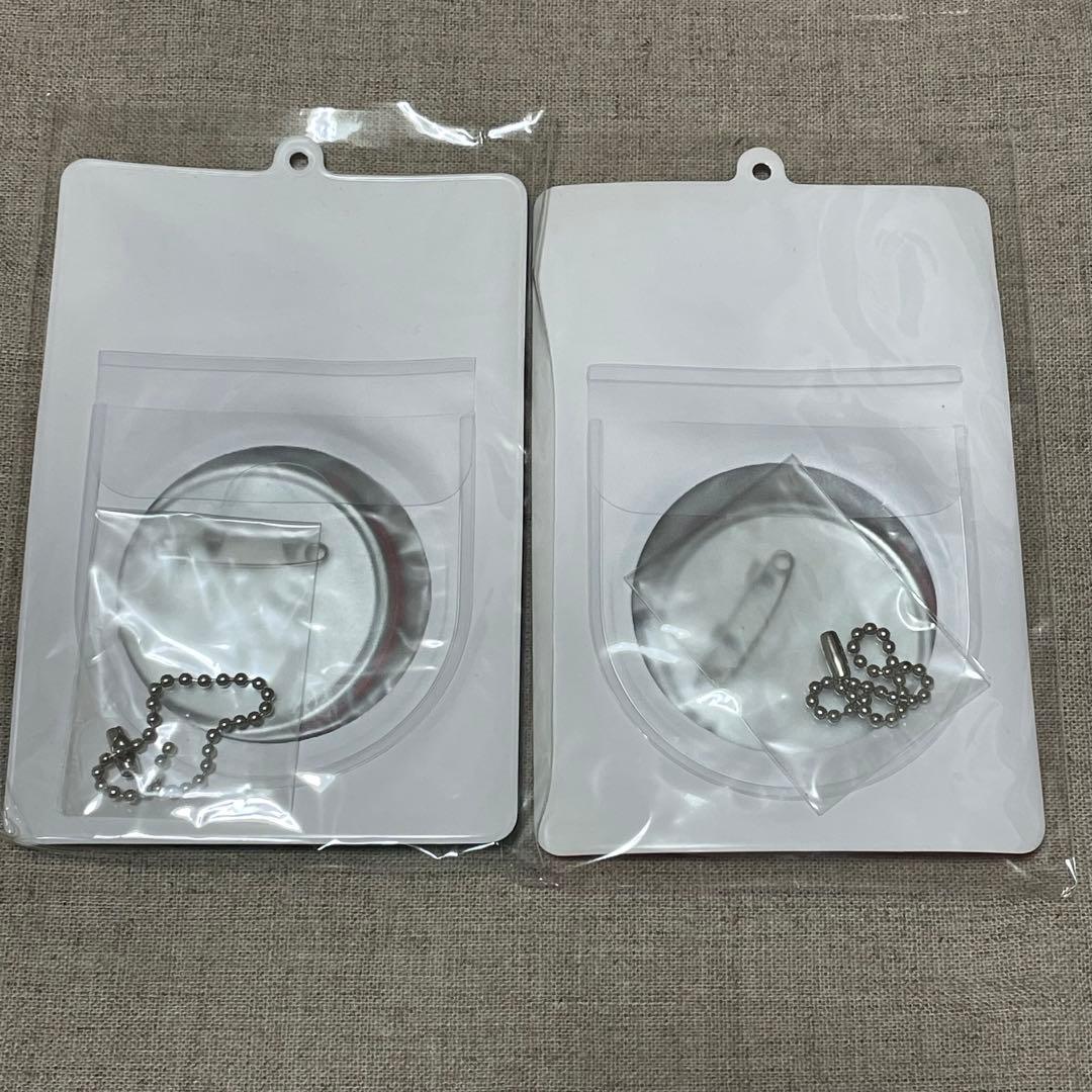 ヒロアカ　緑谷出久　爆豪勝己　缶バッジ&特製ホルダーコレクション