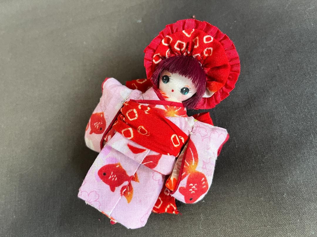 くろこ「一年さくら組」着物文化人形・ヘロヘロ人形・昭和レトロ・金魚柄