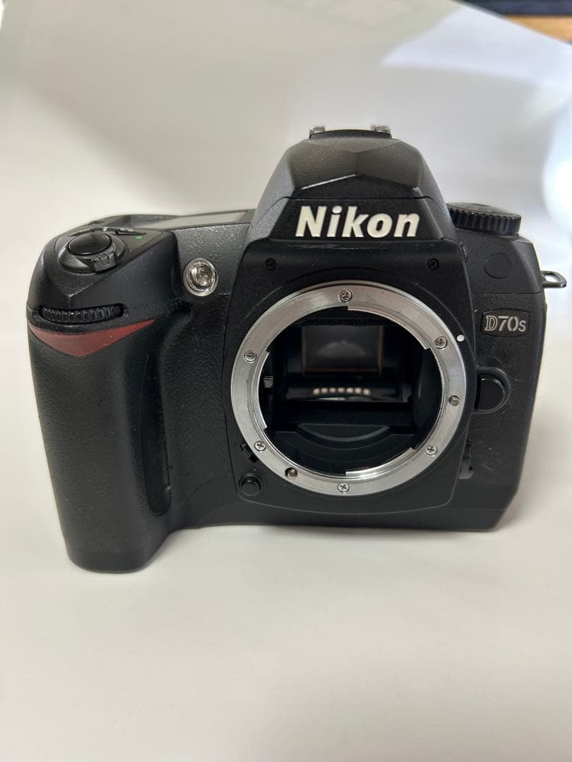 Nikon D70s デジタル一眼レフカメラ