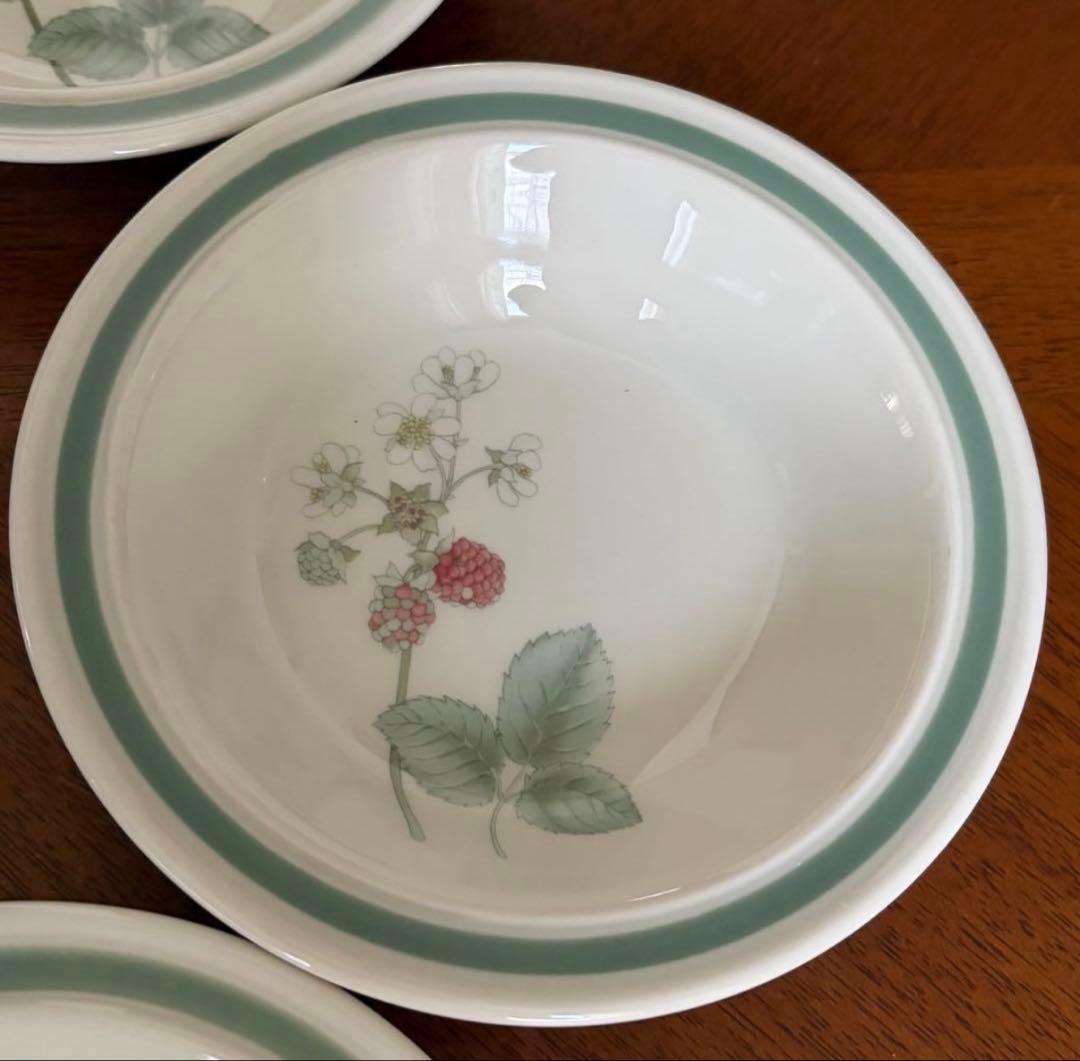 【英国ビンテージ】ウェッジウッド★ラズベリー　ケイン★フルーツソーサー　4枚