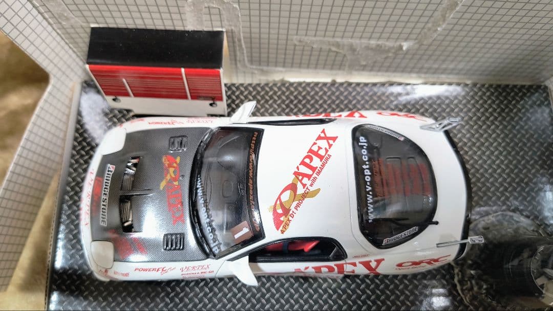 ホットワークス製1/24スケール マツダ RX-7 FD3S A'PEX D1