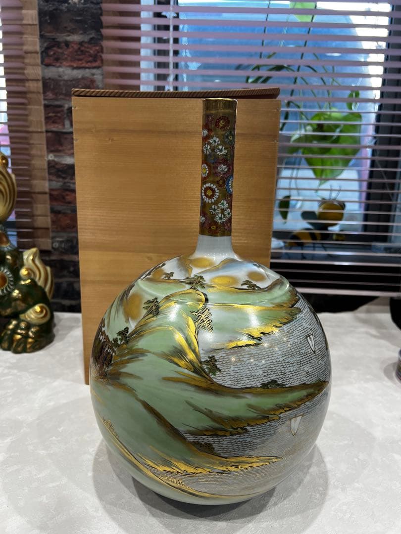 ⭐️九谷焼⭐️購入定価25万円以上⭐️飾り壺　木箱付②⭐️